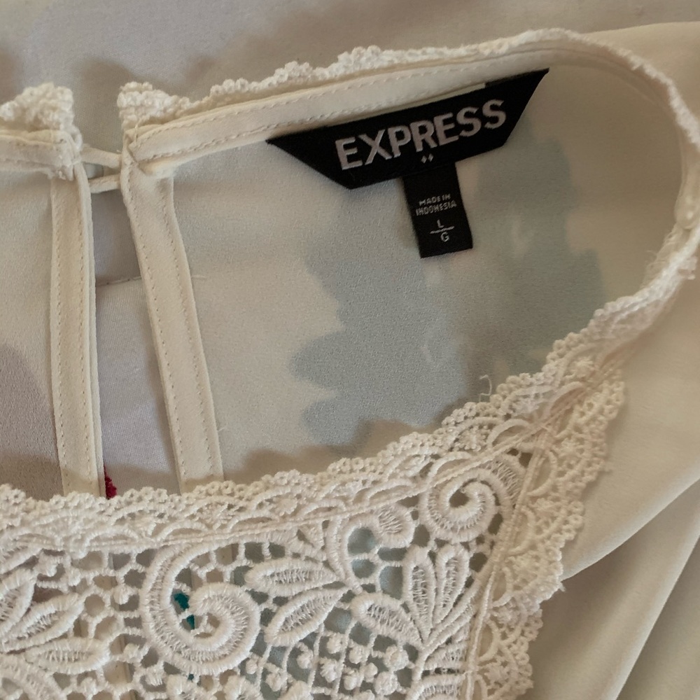 Express Blouse - Picture 3 of 3